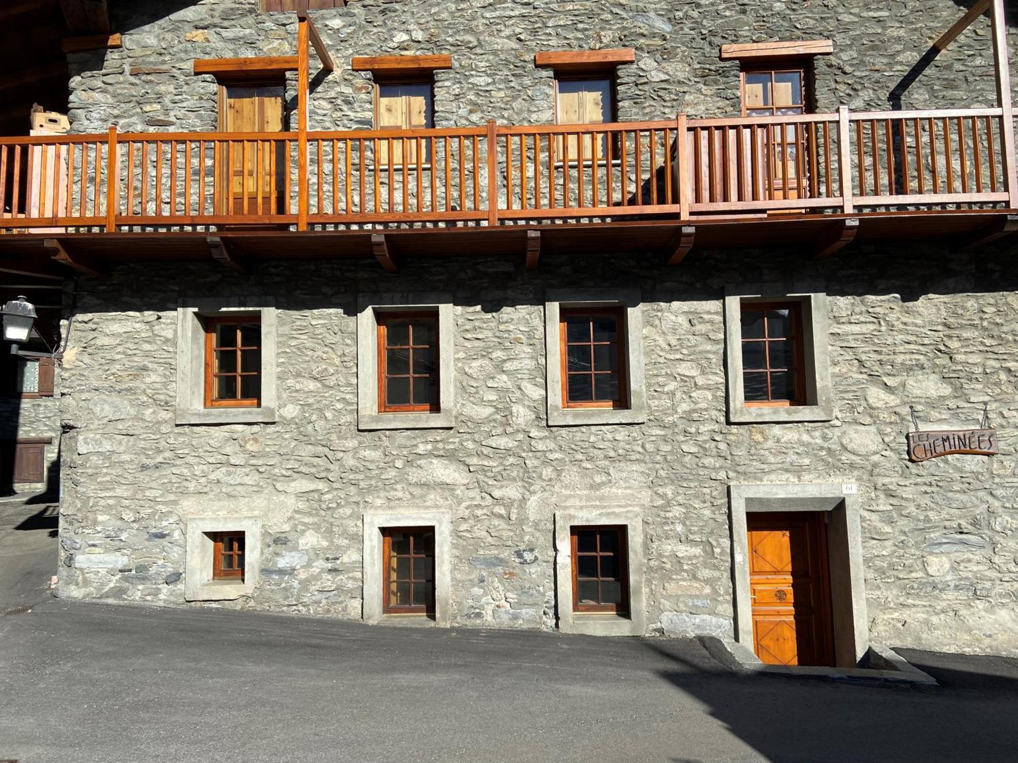 Les Cheminees La Thuile Exterior foto